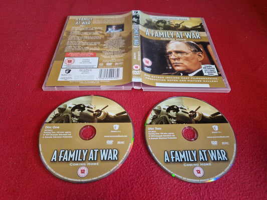 A FAMILY AT WAR SERIES 3 COMING HOME till DVD