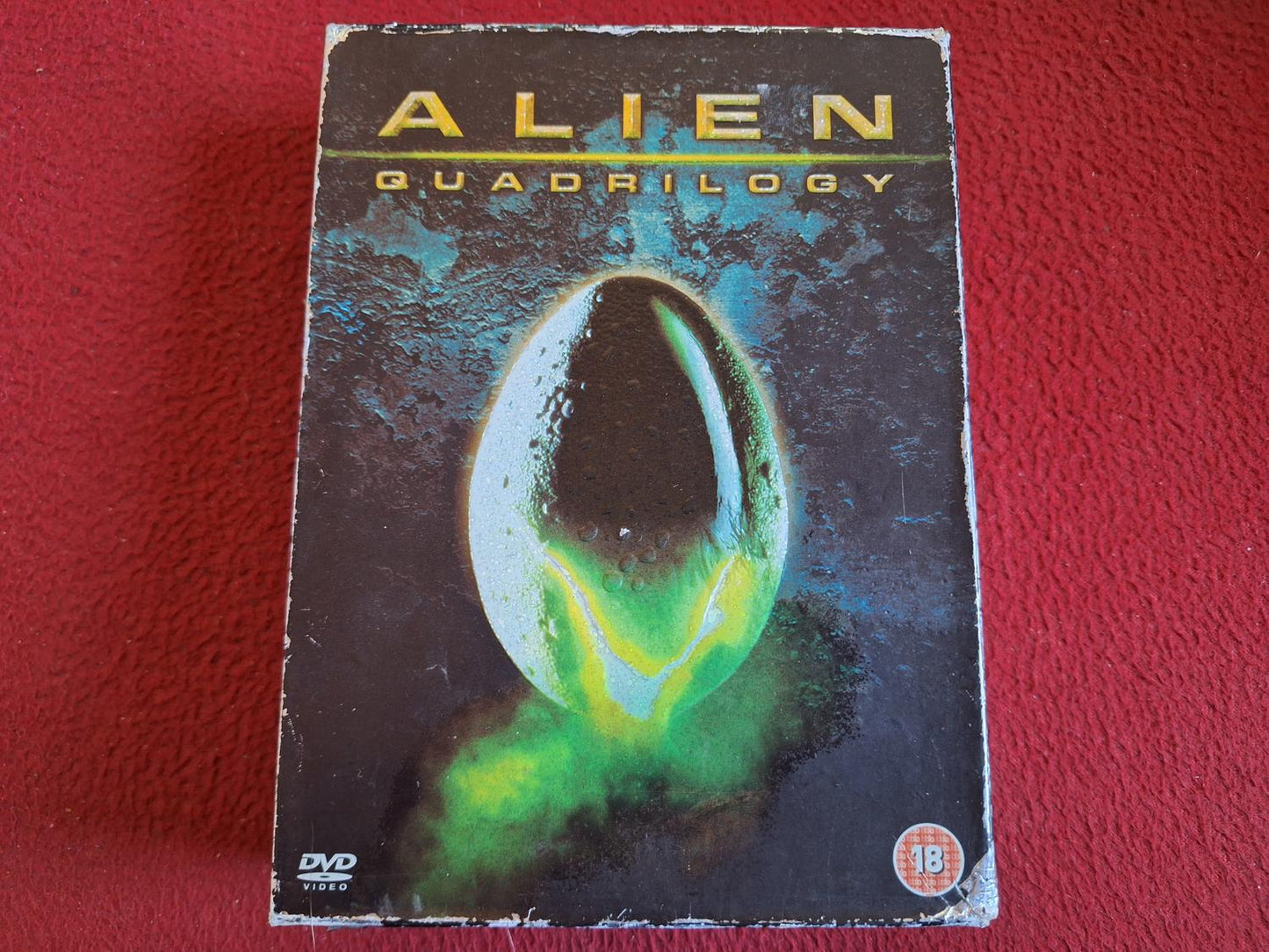 ALIEN QUADRILOGY ALIEN / ALIENS / ALIEN 3 / ALIEN RESURRECTION BOX DVD