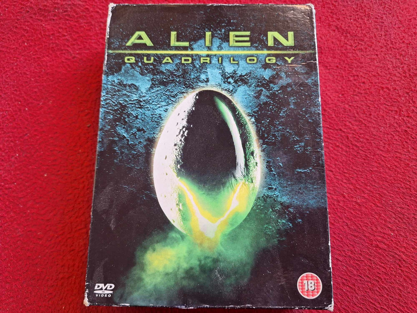 ALIEN QUADRILOGY - ALIEN / ALIENS / ALIEN 3 / ALIEN RESURRECTION BOX DVD