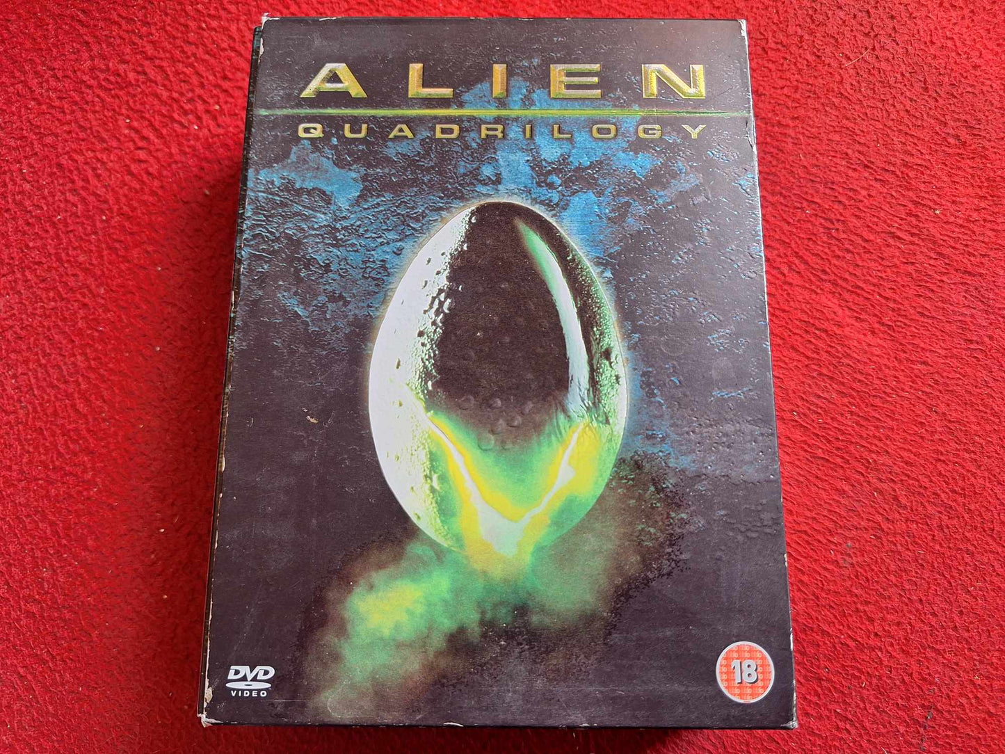 ALIEN QUADRILOGY - ALIEN / ALIENS / ALIEN 3 / ALIEN RESURRECTION BOX DVD