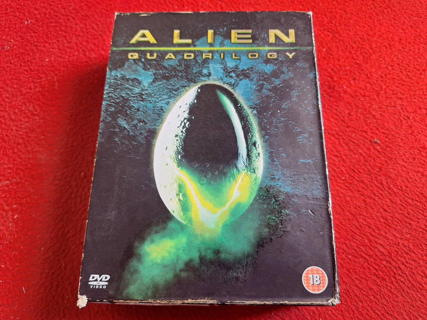 ALIEN QUADRILOGY - ALIEN / ALIENS / ALIEN 3 / ALIEN RESURRECTION BOX DVD