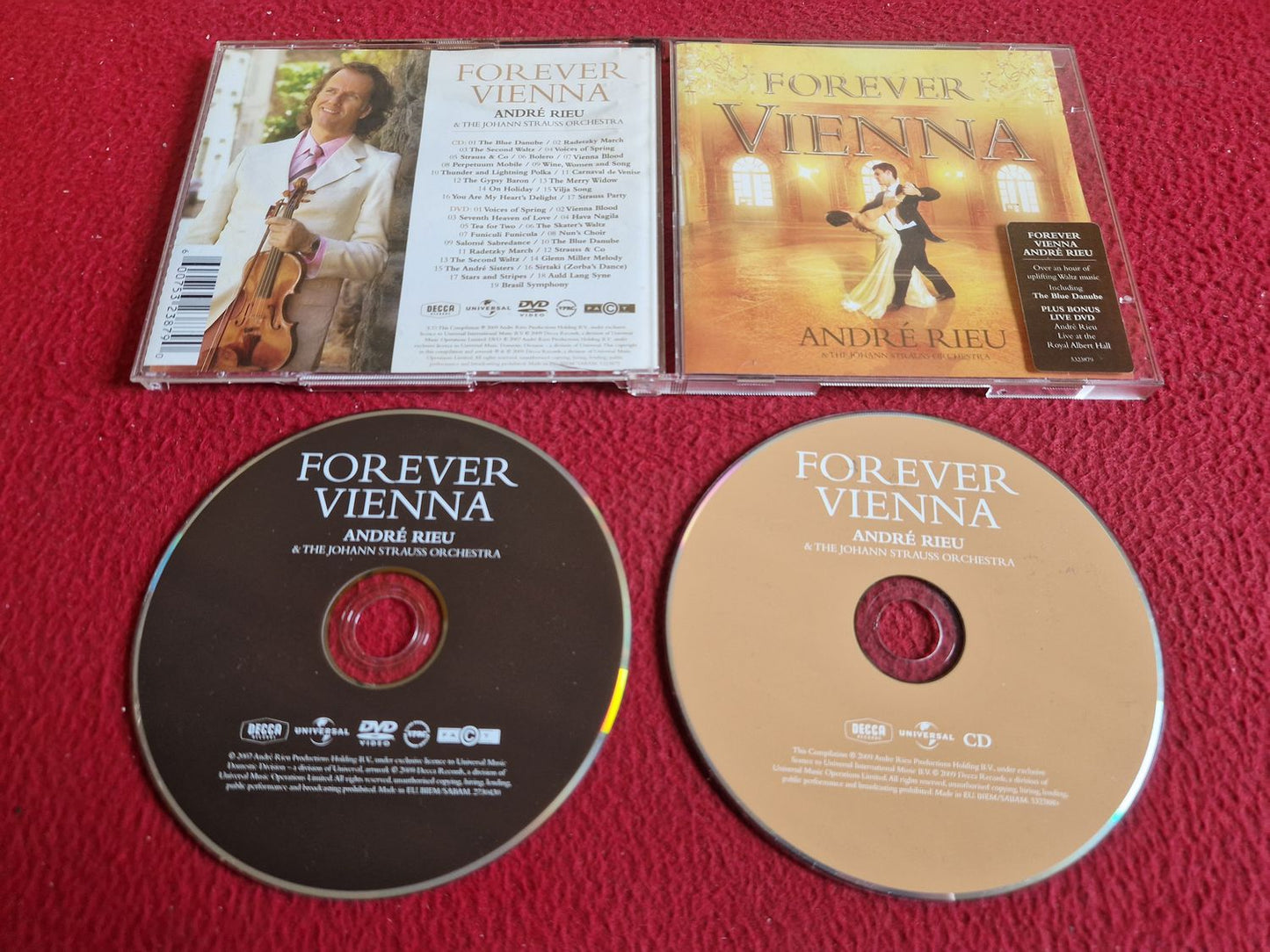 ANDRE RIEU & THE JOHANN STRAUSS ORCHESTRA FOREVER VIENNA CD / DVD