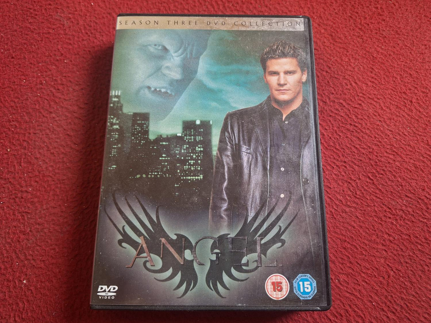 ANGEL SEASON 3 BOX DVD