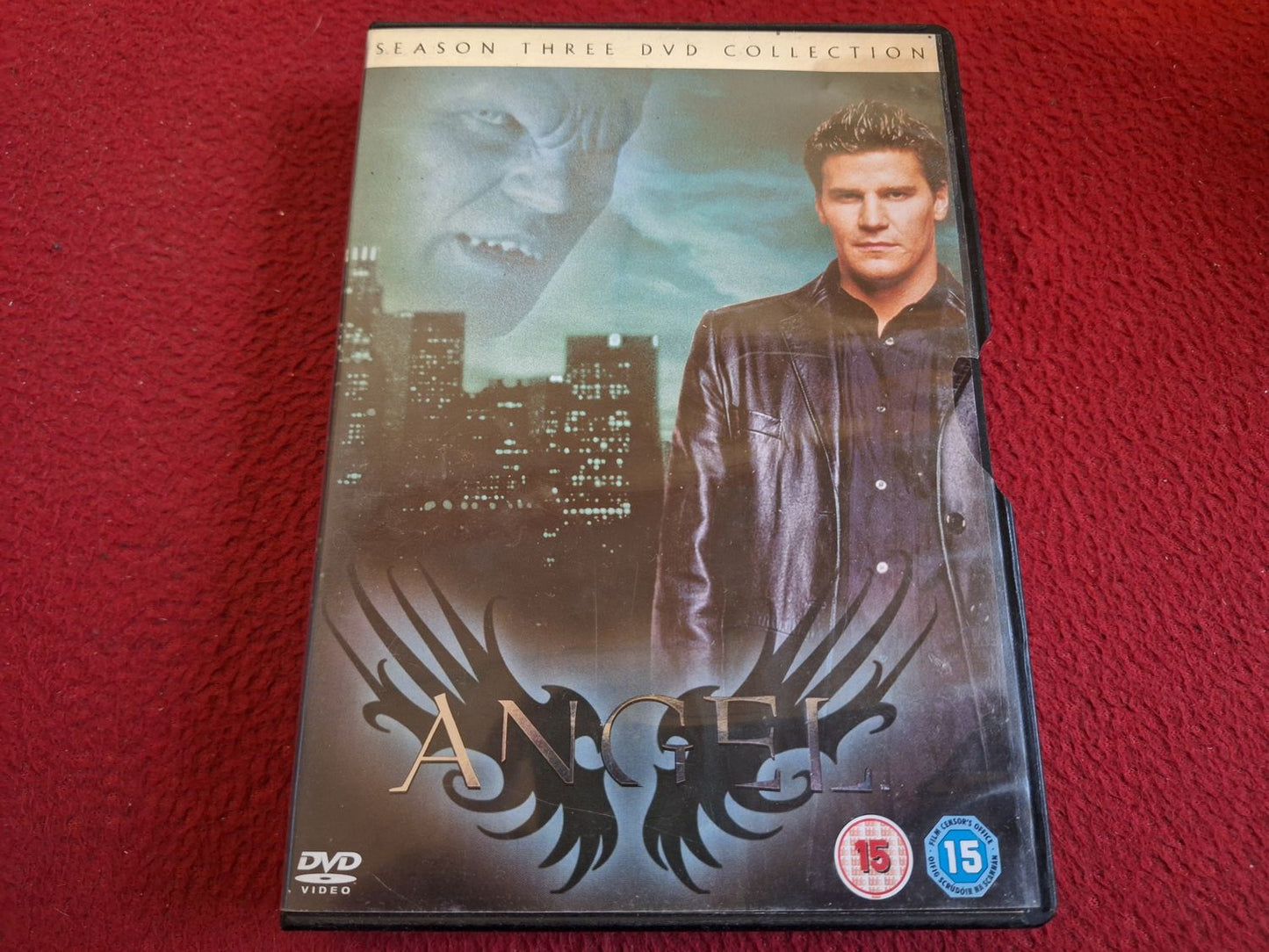 ANGEL SEASON 3 BOX DVD