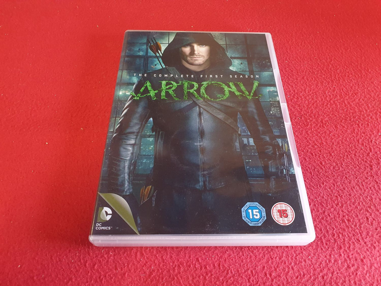 ARROW SEASON 1 BOX till DVD