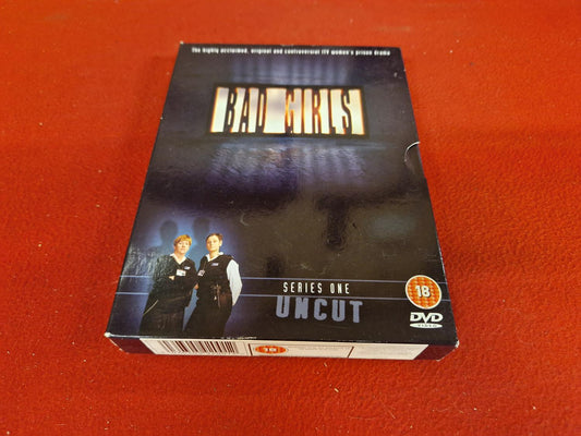 BAD GIRLS SERIES 1 BOX till DVD