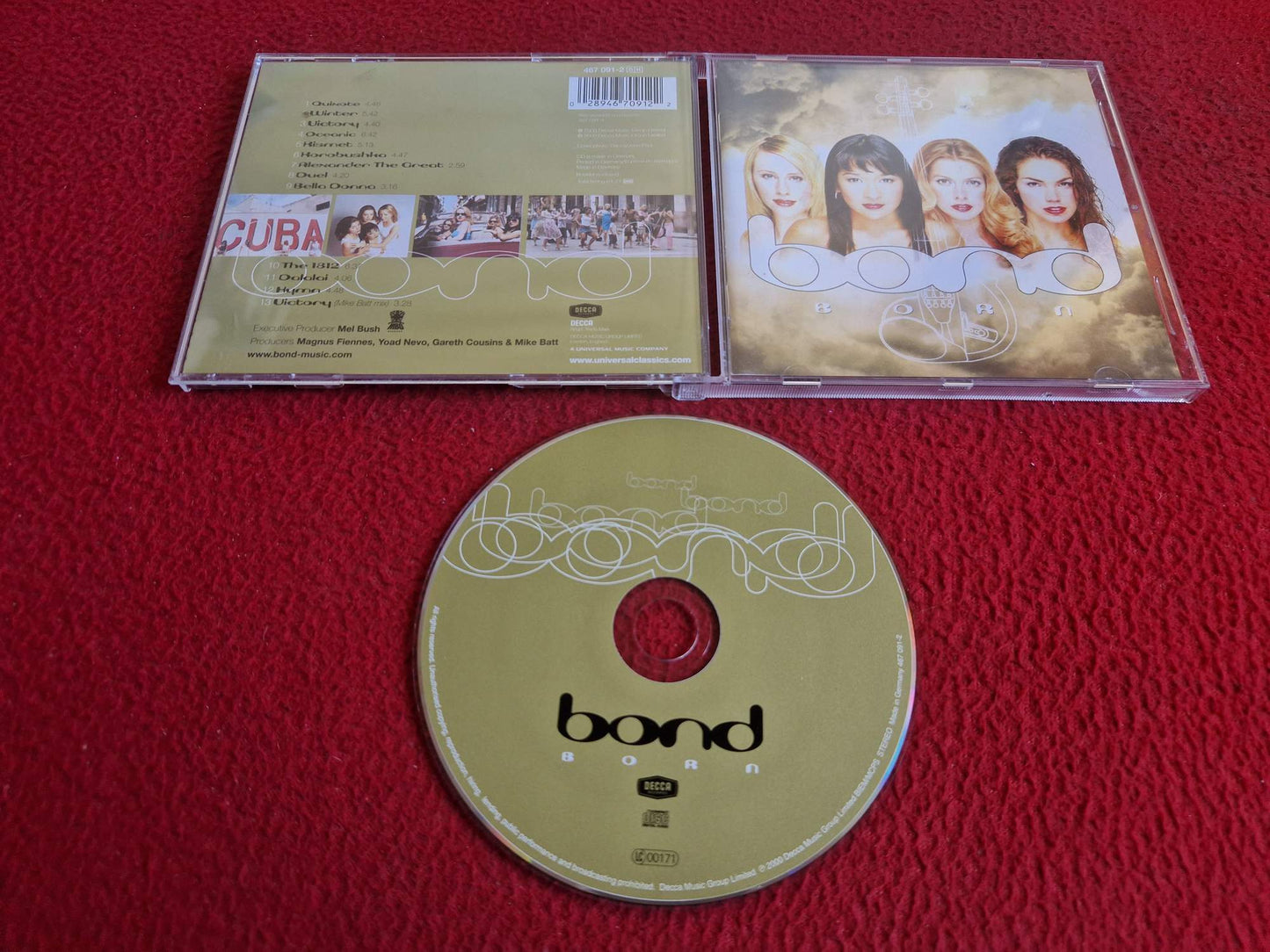 BOND BORN CD