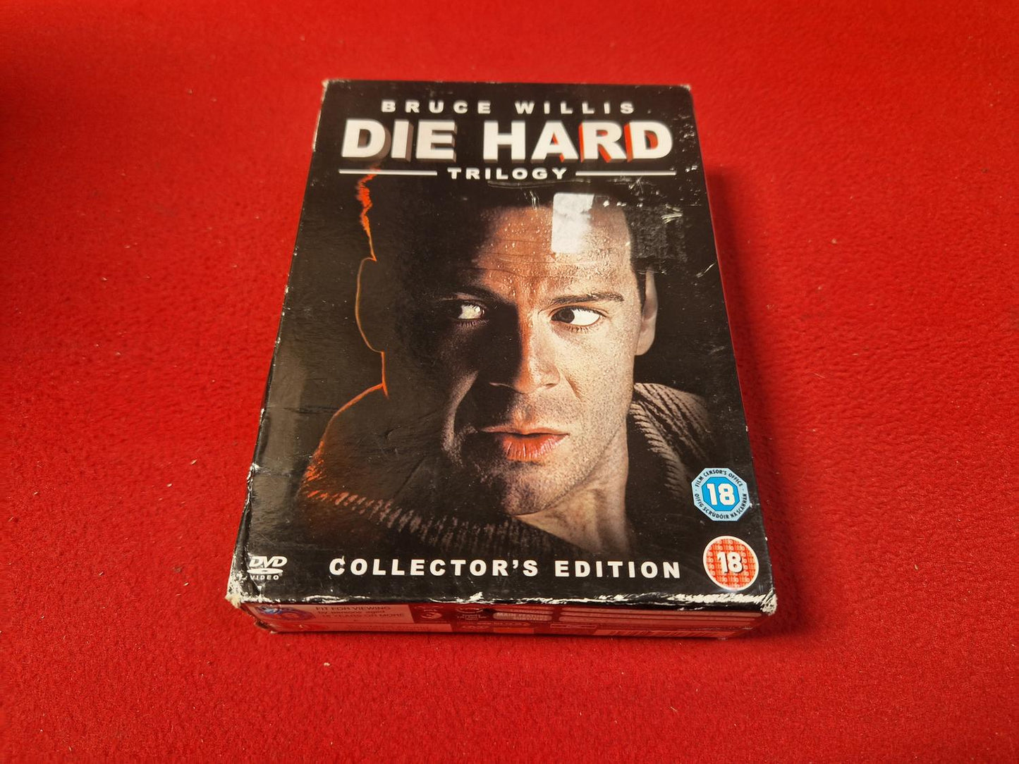 BRUCE WILLIS DIE HARD TRILOGY BOX till DVD