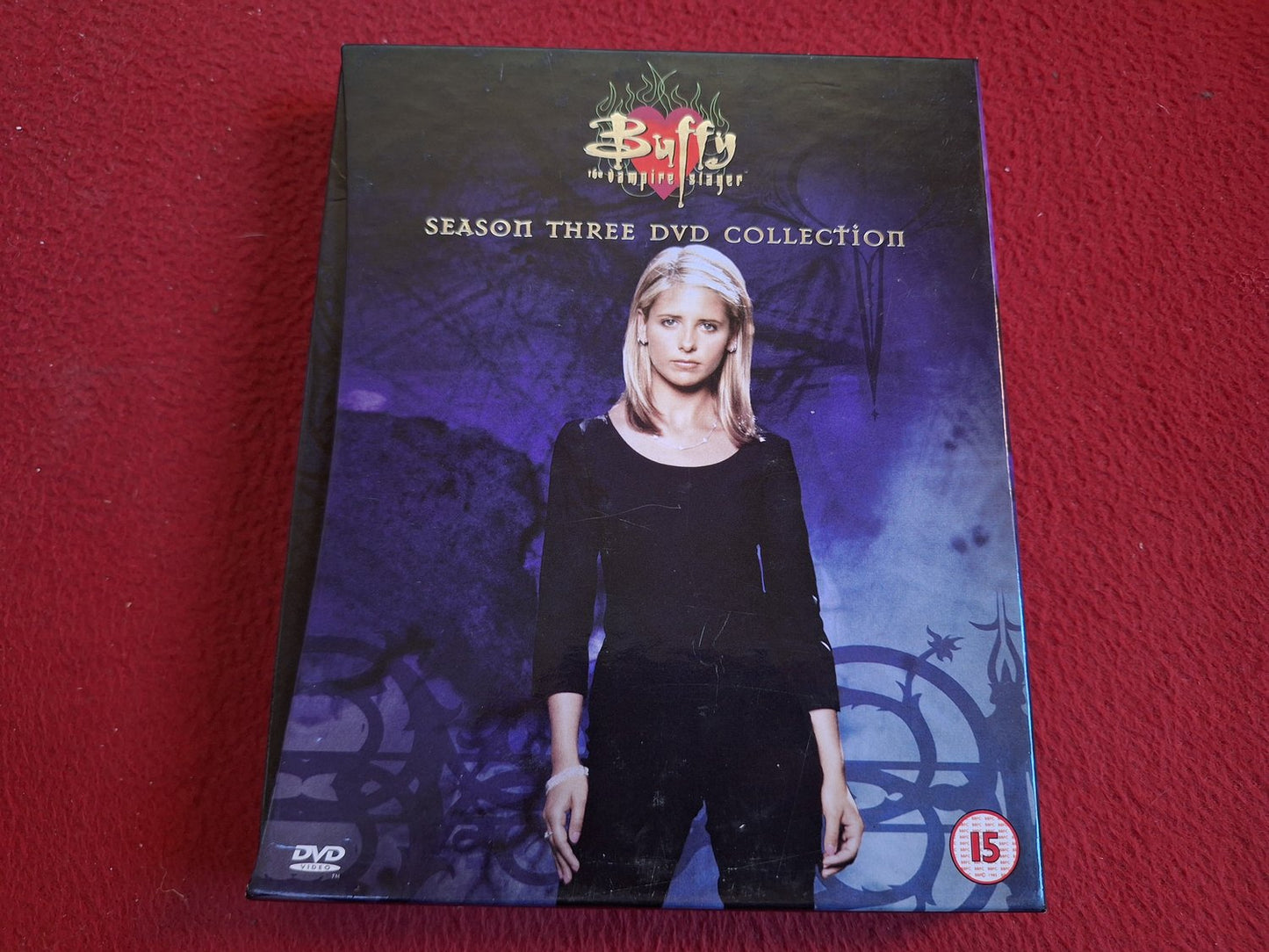 BUFFY THE VAMPIRE SLAYER SEASON 3 BOX DVD