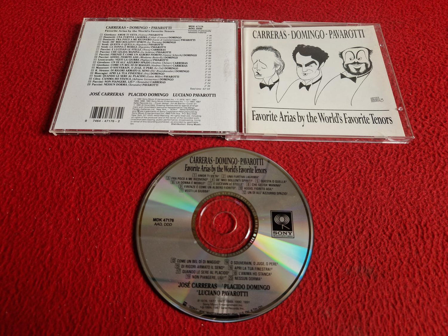 CARRERAS / DOMINGO / PAVAROTTI FAVORITE ARIAS BY THE WORLD'S FAVORITE TENORS CD