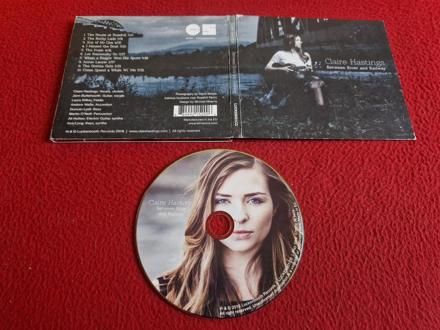 CLAIRE HASTINGS BETWEEN RIVER AND RAILWAY CD