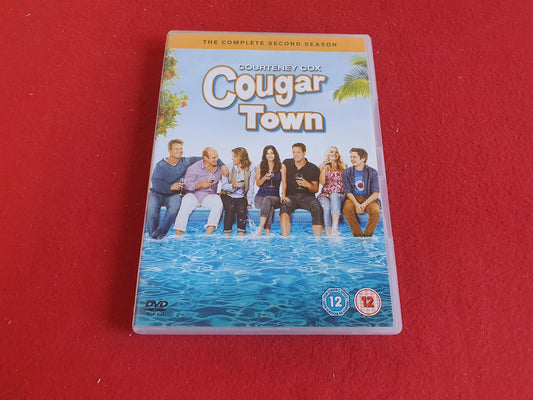 COUGAR TOWN SEASON 2 BOX till DVD