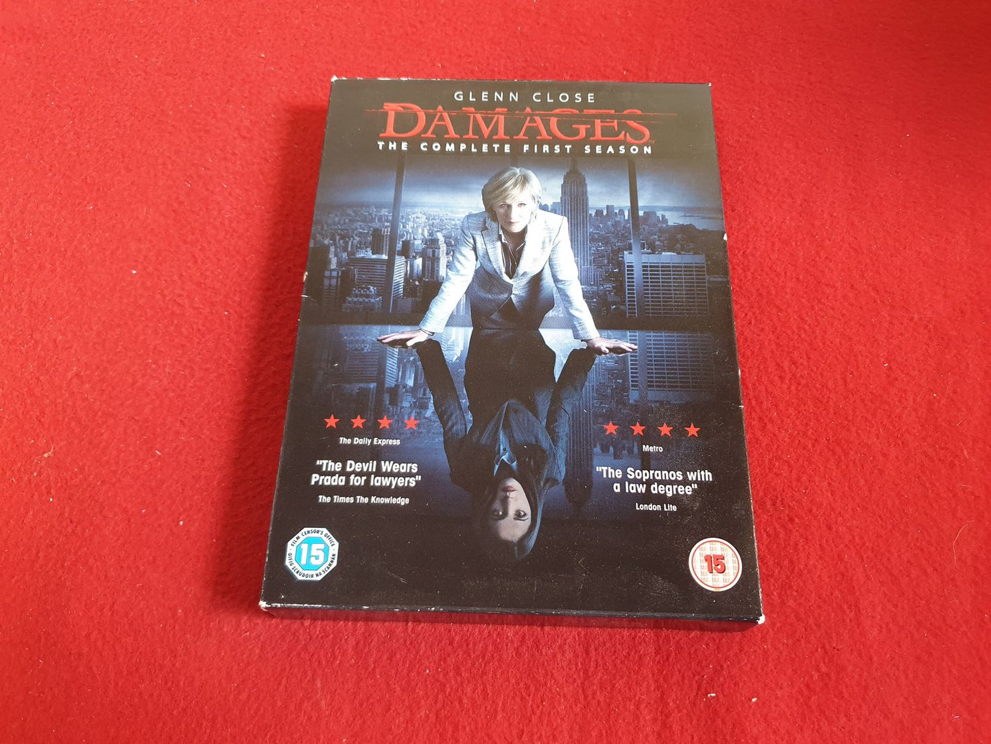 DAMAGES SEASON 1 BOX till DVD