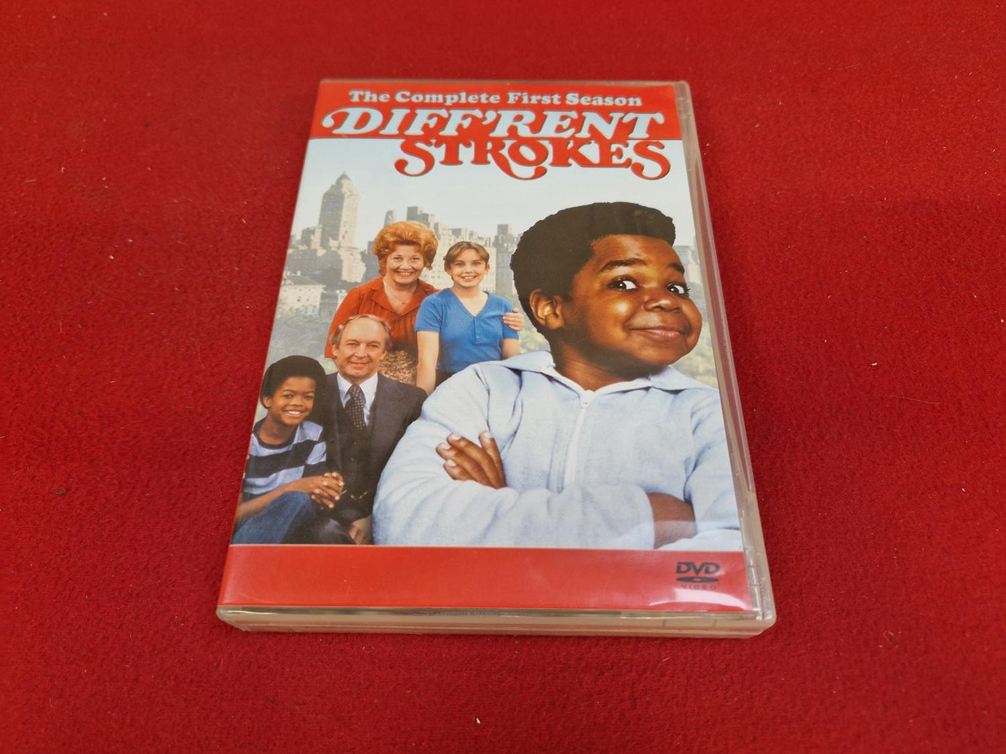 DIFF'RENT STROKES THE COMPLETE SEASON 1 BOX till DVD