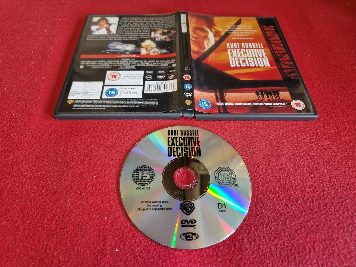 EXECUTIVE DECISION till DVD