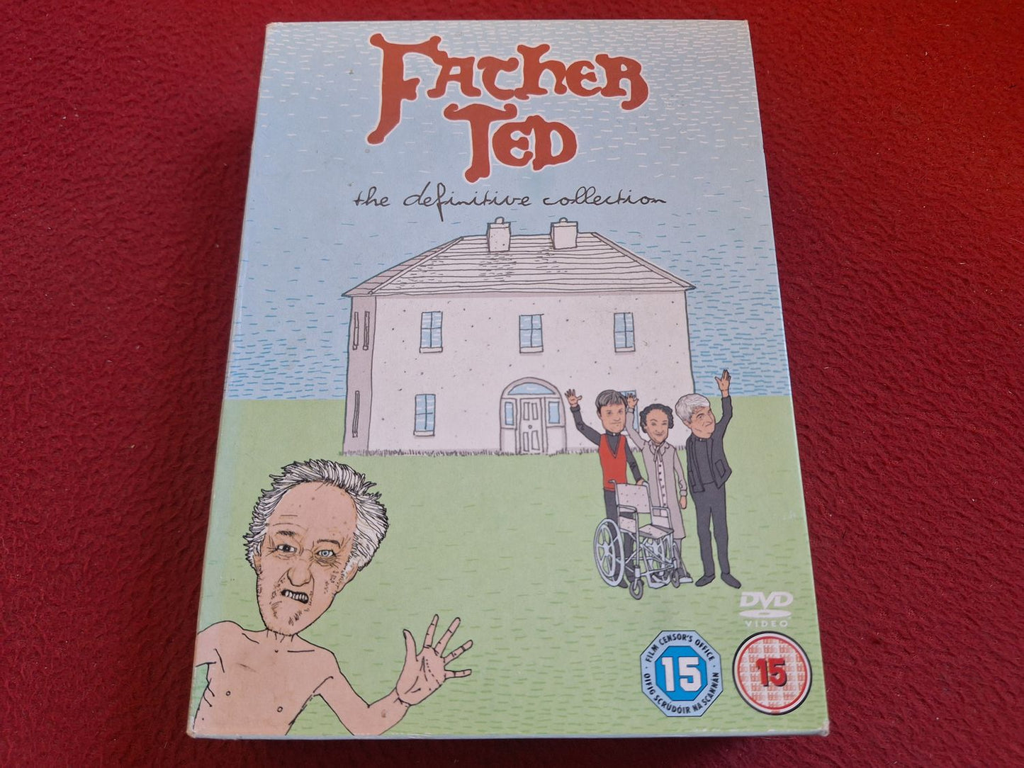 FATHER TED THE DEFINITIVE COLLECTION BOX DVD
