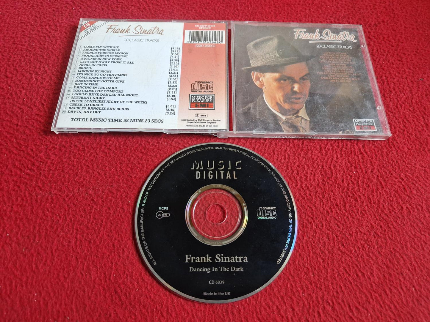 FRANK SINATRA DANCING IN THE DARK CD