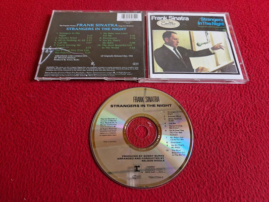 FRANK SINATRA STRANGERS IN THE NIGHT CD