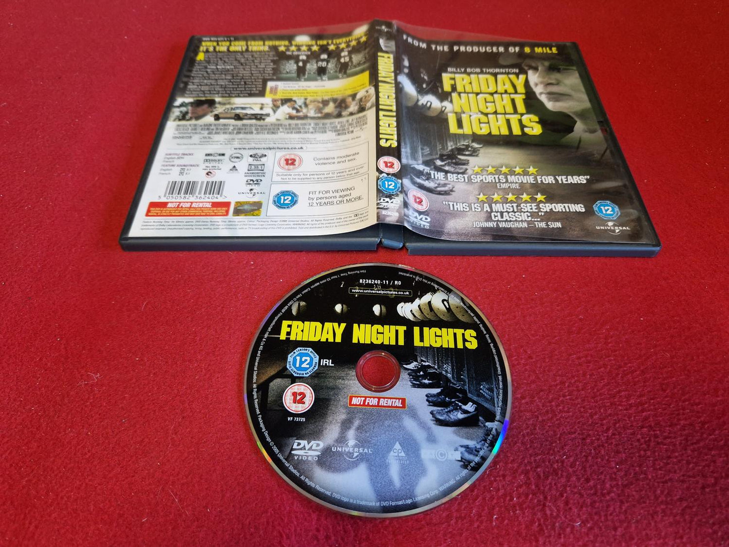 FRIDAY NIGHT LIGHTS till DVD