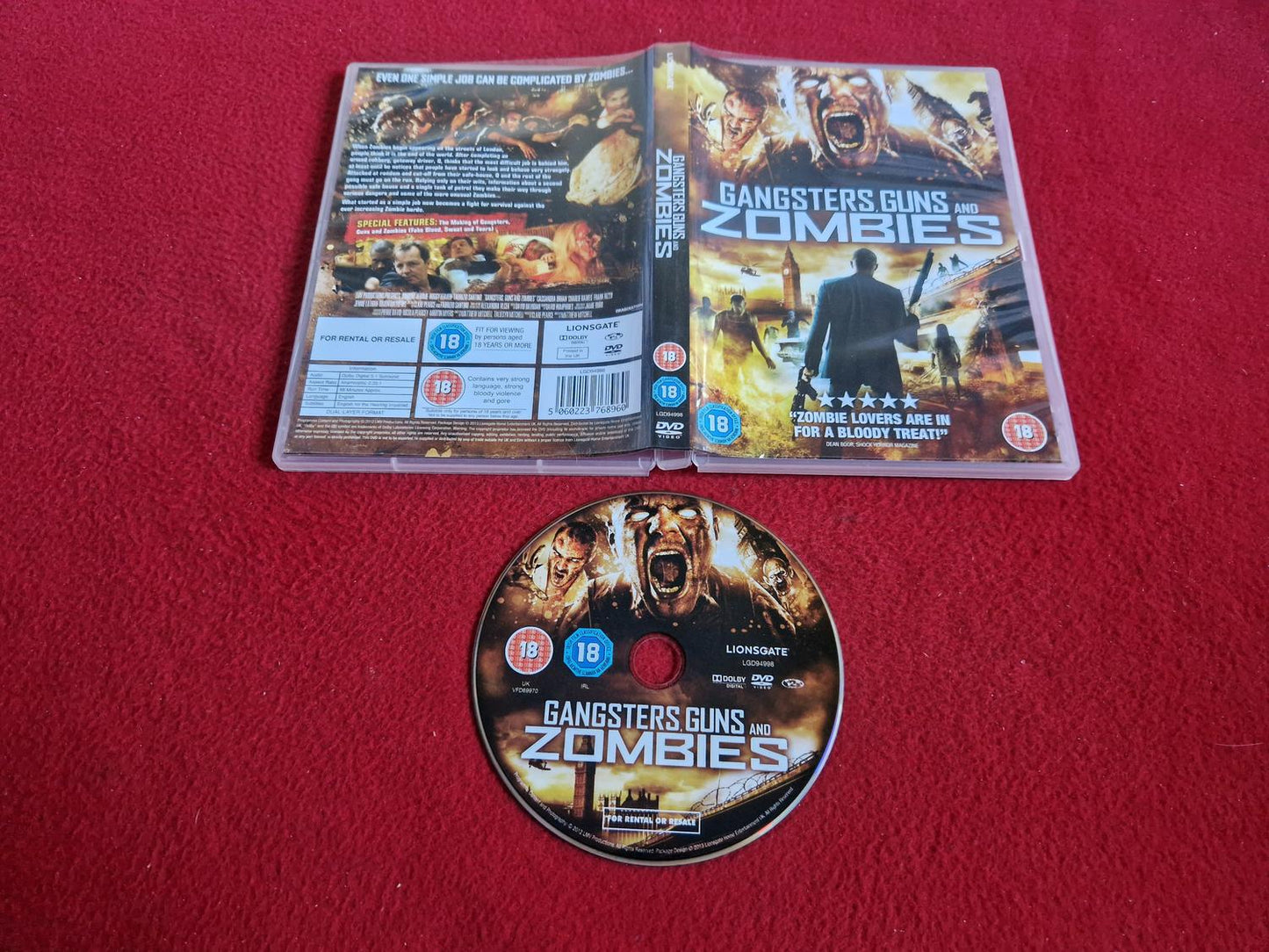 GANGSTERS GUNS AND ZOMBIES till DVD