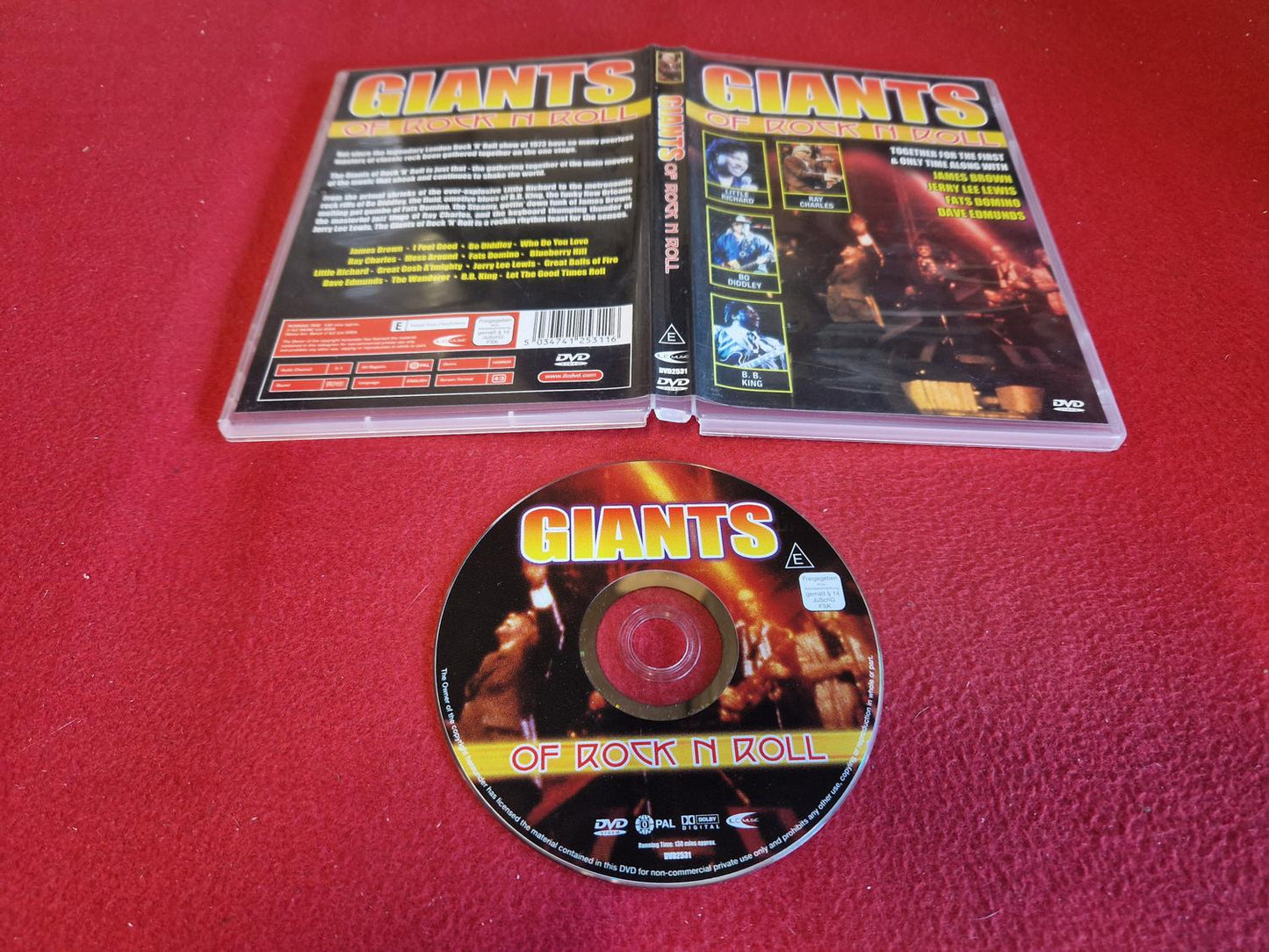 GIANTS OF ROCK N ROLL till DVD