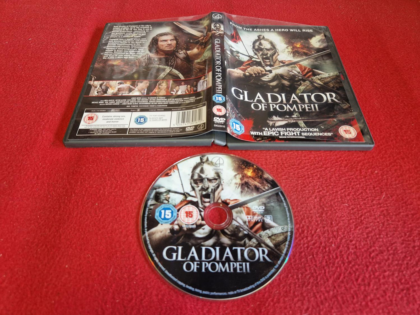 GLADIATOR OF POMPEII till DVD