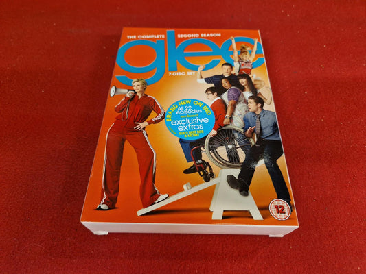 GLEE THE COMPLETE SEASON 2 BOX till DVD