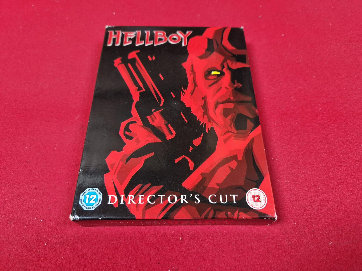HELLBOY DIRECTOR'S CUT BOX till DVD
