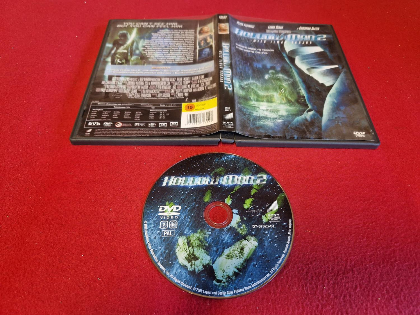 HOLLOW MAN 2 till DVD