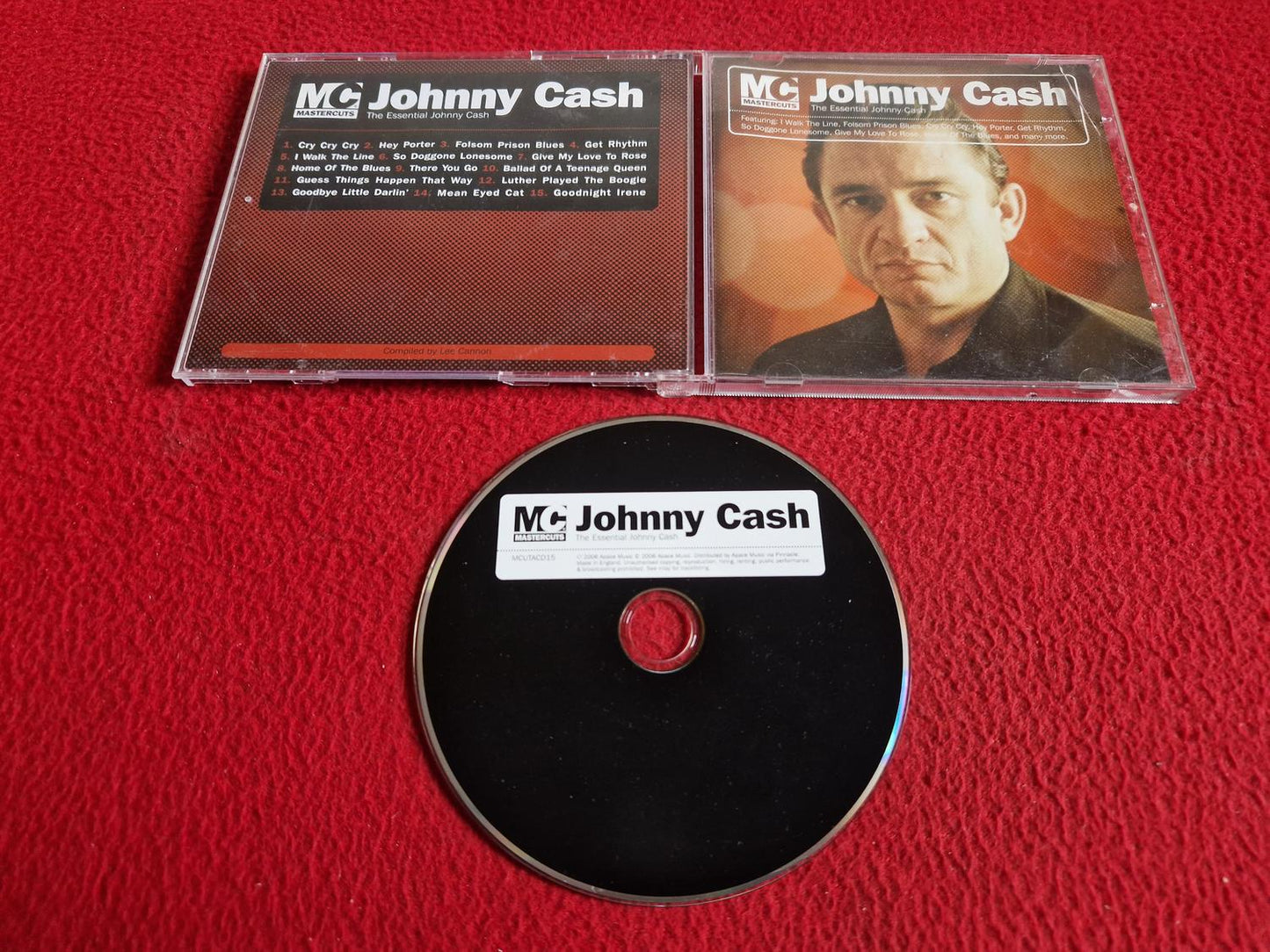 JOHNNY CASH THE ESSENTIAL JOHNNY CASH CD