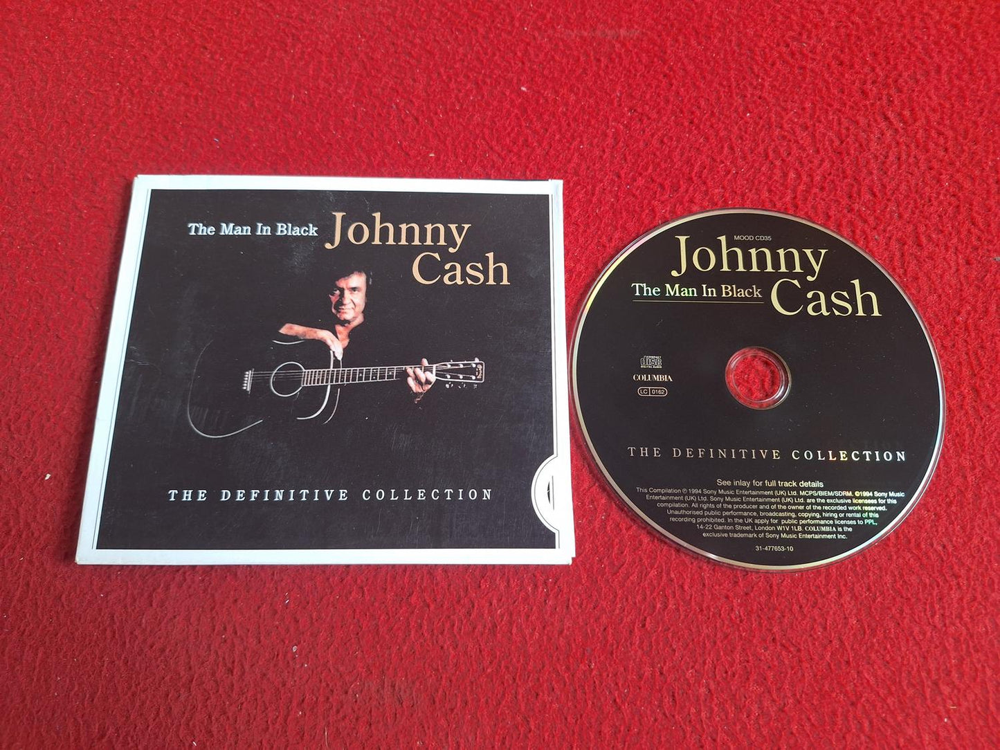 JOHNNY CASH THE MAN IN BLACK THE DEFINITIVE COLLECTION CD