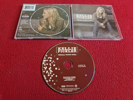 KELLIE PICKLER SMALL TOWN GIRL CD