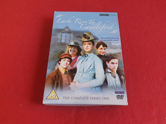 LARK RISE TO CANDLEFORD SERIES 1 BOX till DVD