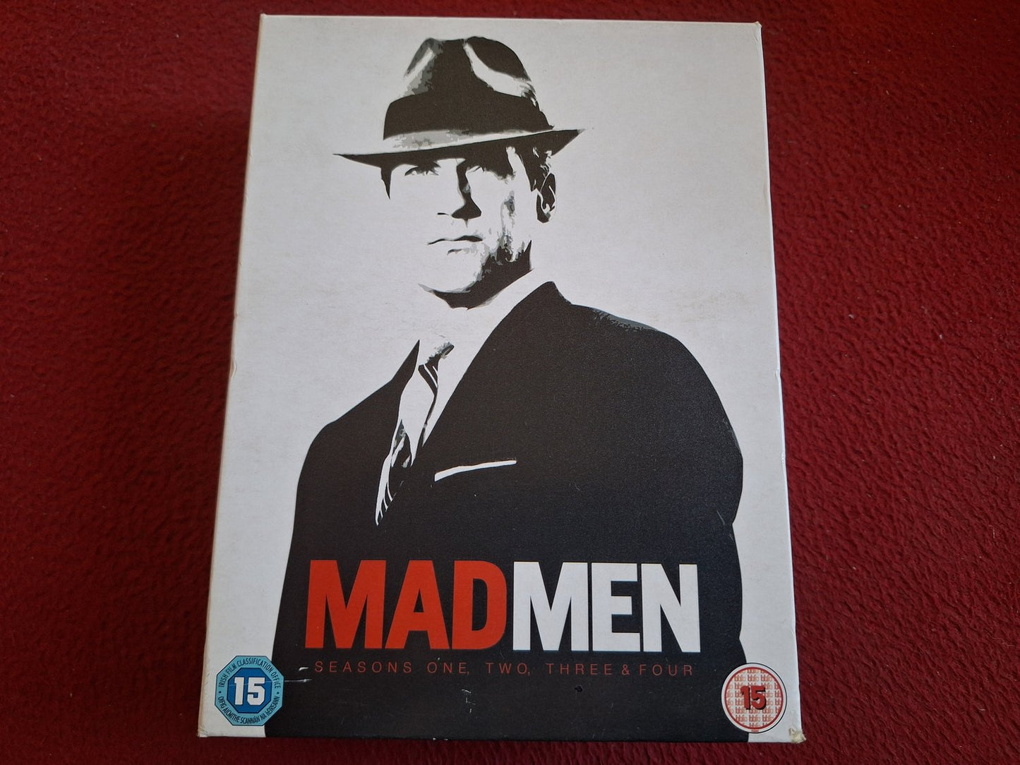 MAD MEN SEASON 1 - 4 BOX DVD
