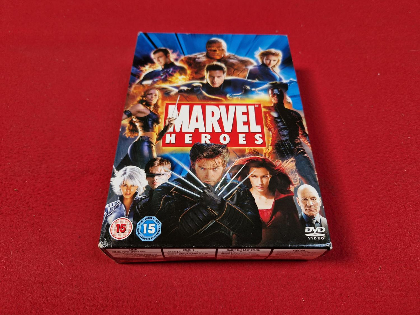 MARVEL HEROES BOX till DVD