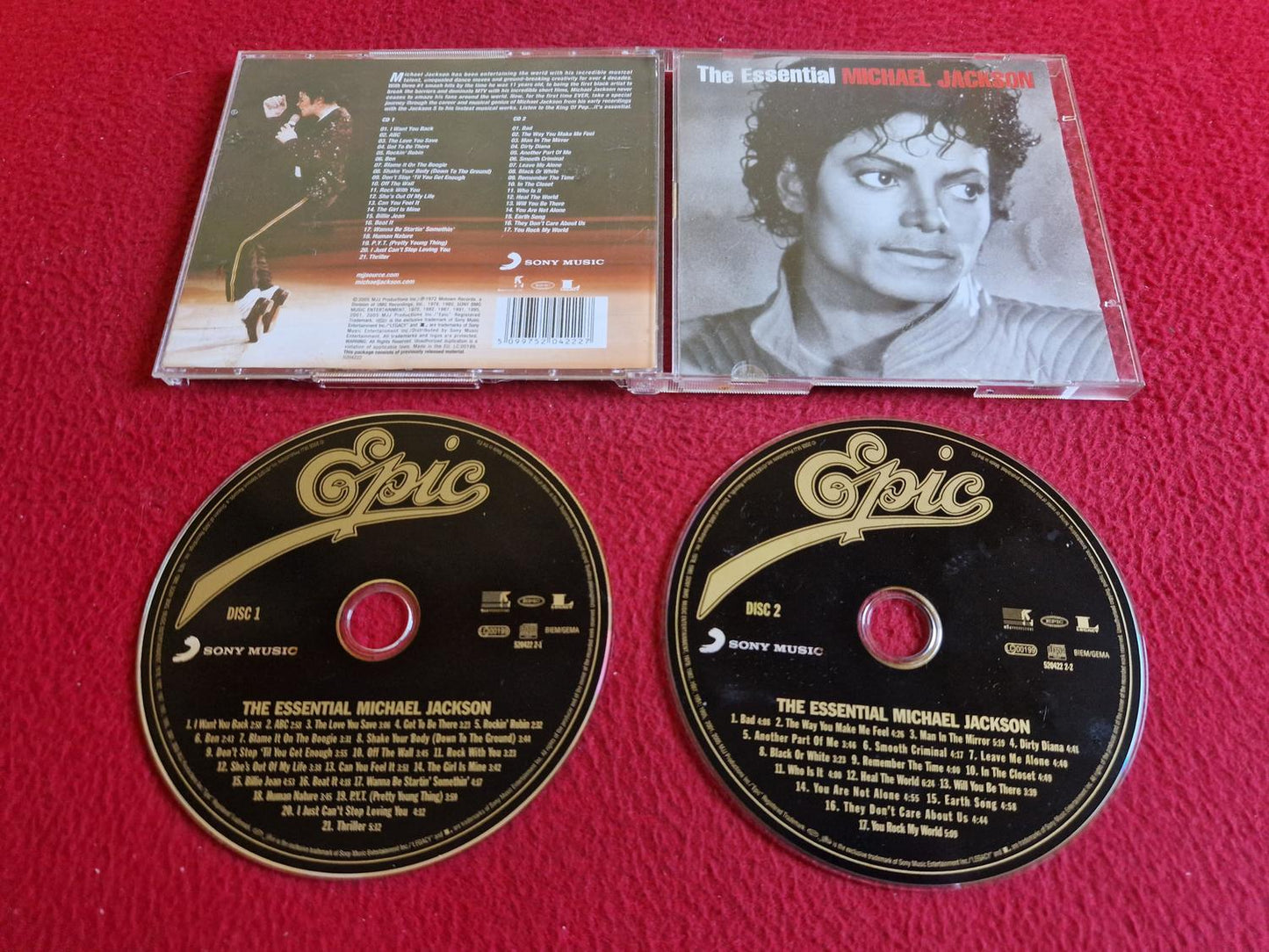 MICHAEL JACKSON THE ESSENTIAL MICHAEL JACKSON CD