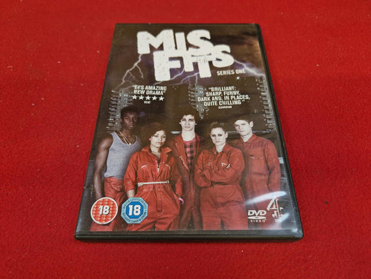 MISFITS SERIES 1 BOX till DVD