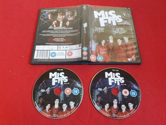 MISFITS SERIES 1 till DVD