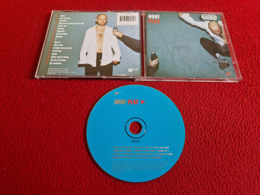 MOBY PLAY CD