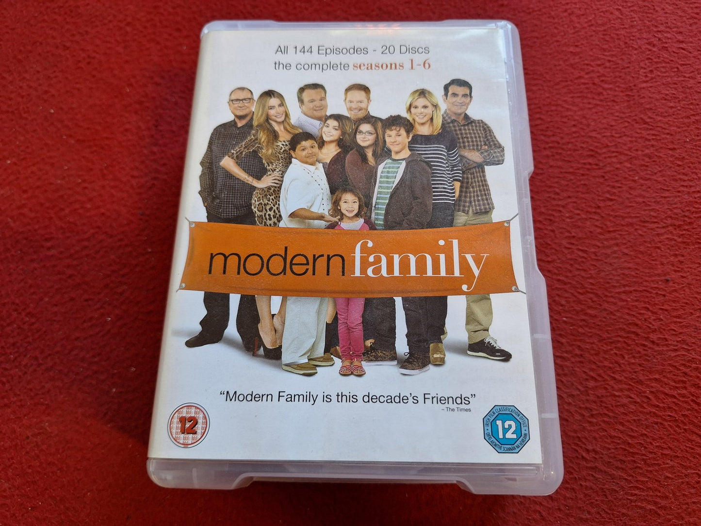 MODERN FAMILY SEASON 1 - 6 BOX DVD