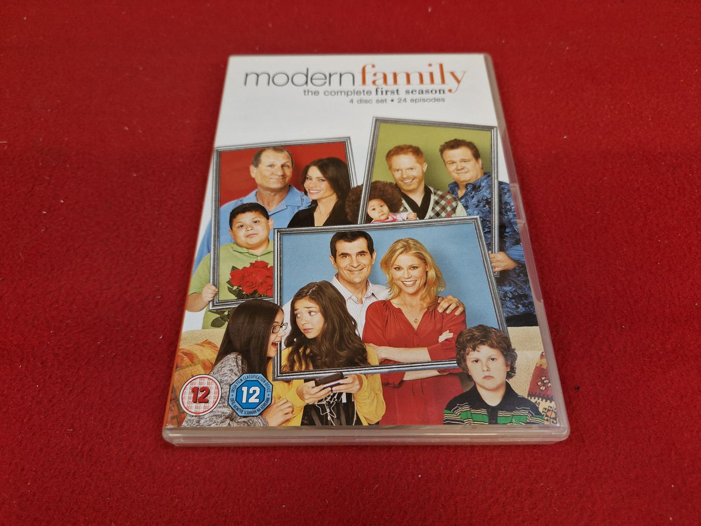 MODERN FAMILY THE COMPLETE SEASON 1 BOX till DVD