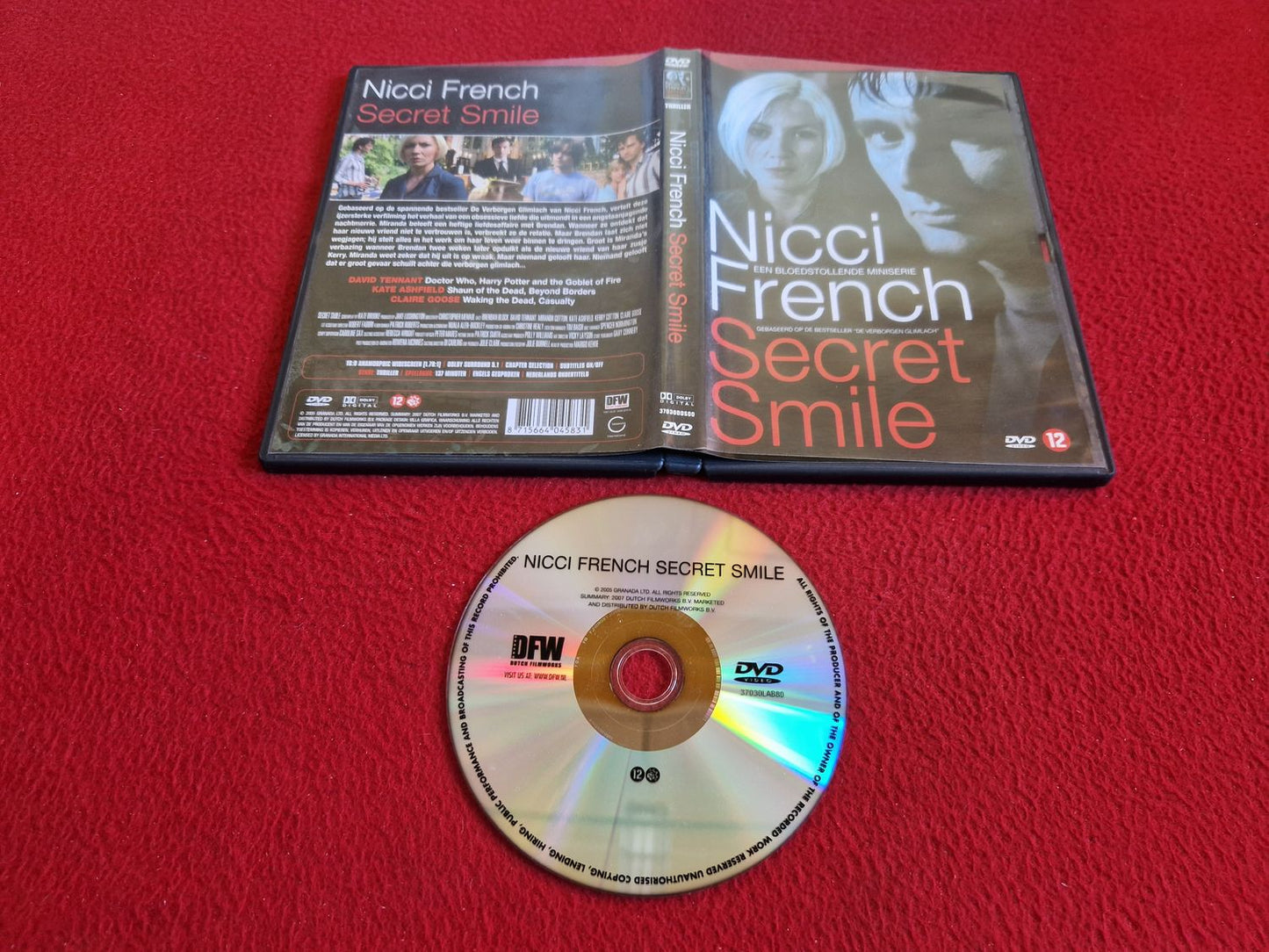 NICCI FRENCH SECRET SMILE DVD