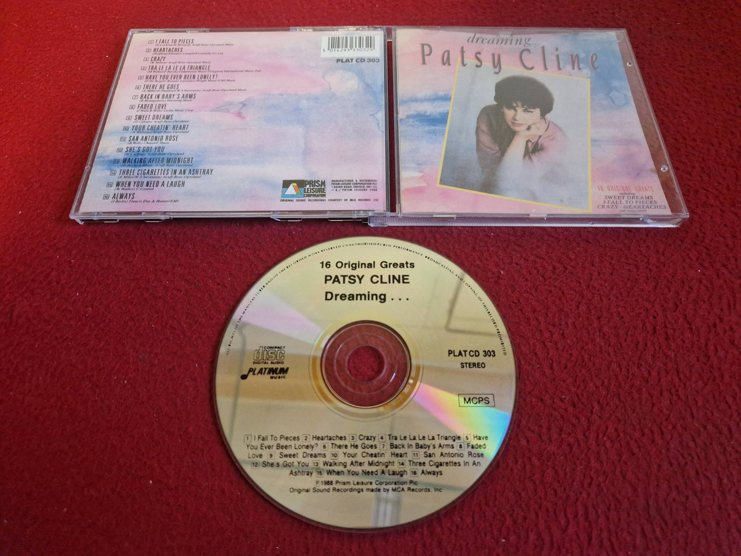 PATSY CLINE DREAMING... CD