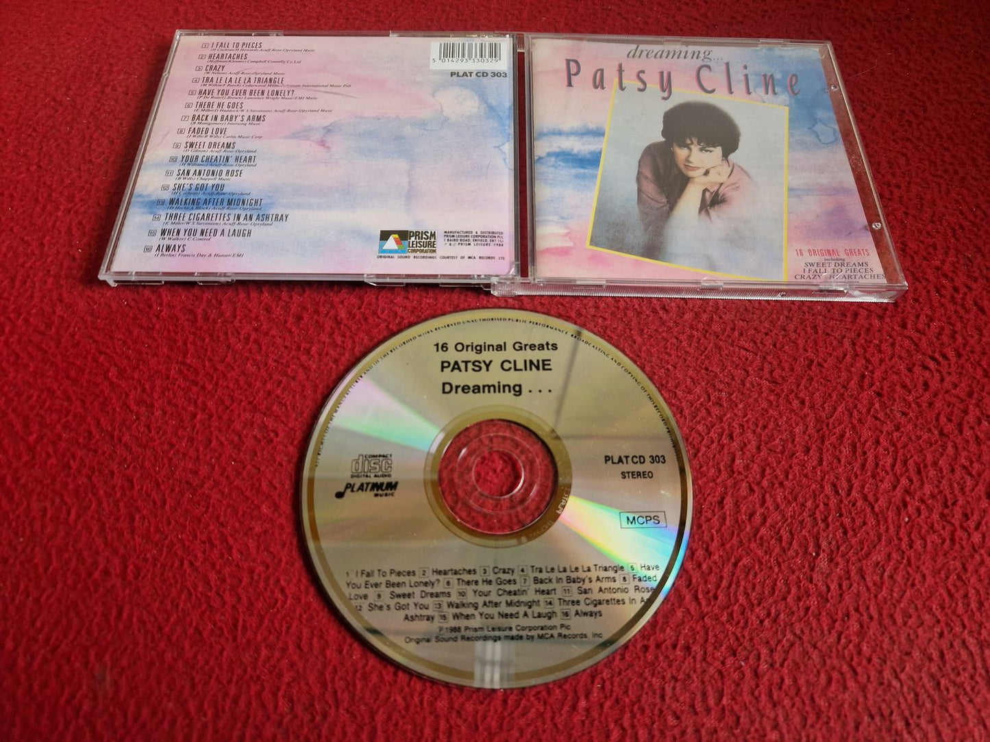 PATSY CLINE DREAMING... CD
