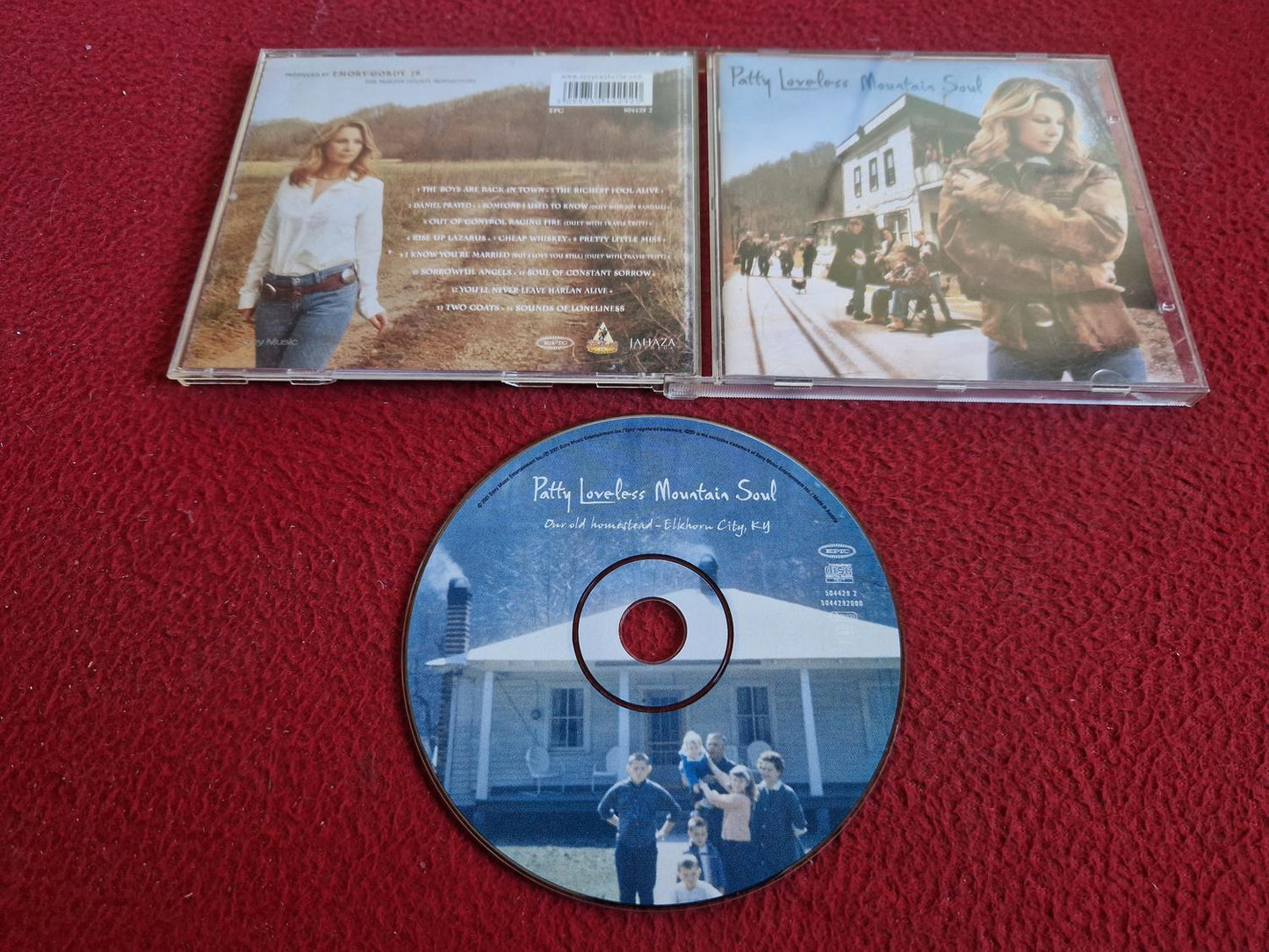 PATTY LOVELESS MOUNTAIN SOUL CD