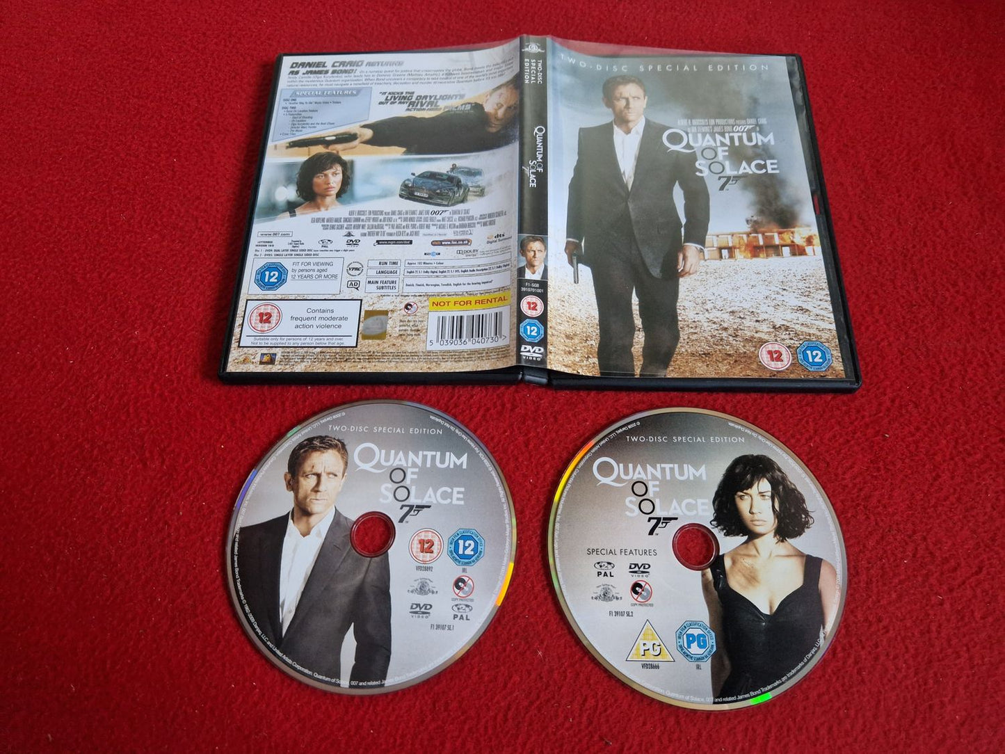 QUANTUM OF SOLACE DVD