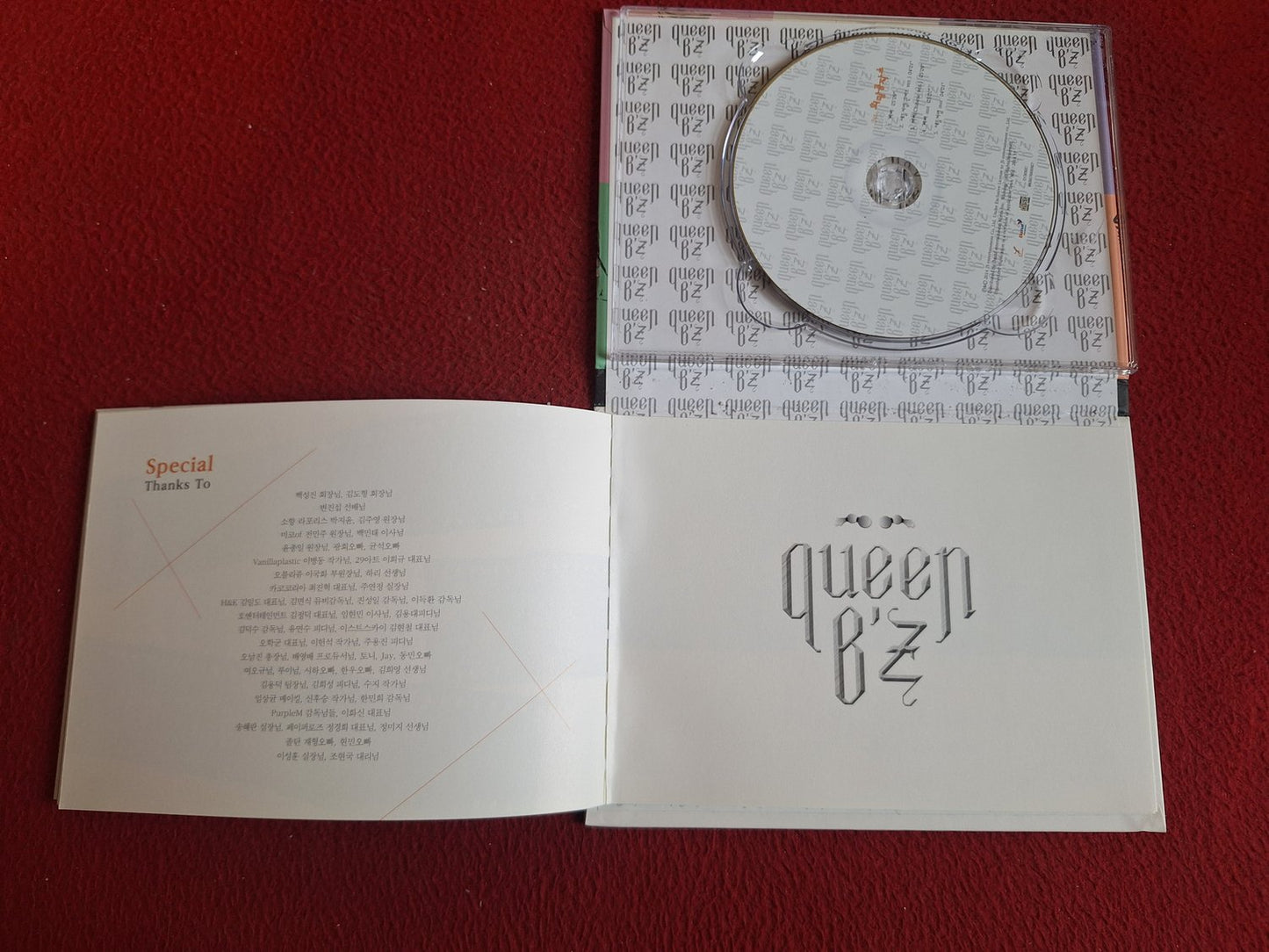 QUEEN B'Z [ SIGNERAD - EJ VERIFIERADE ] CD