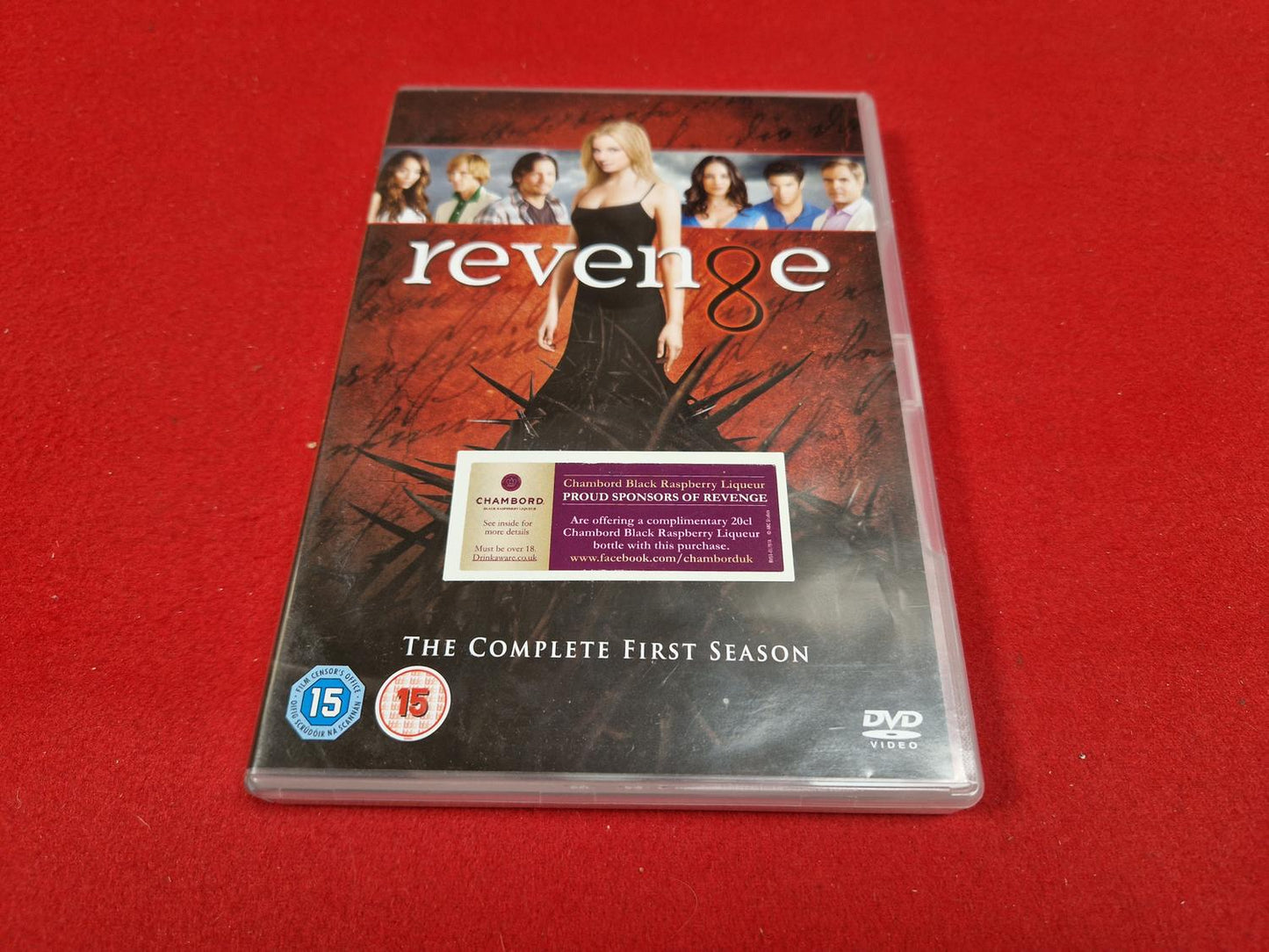 REVENGE THE COMPLETE SEASON 1 till DVD