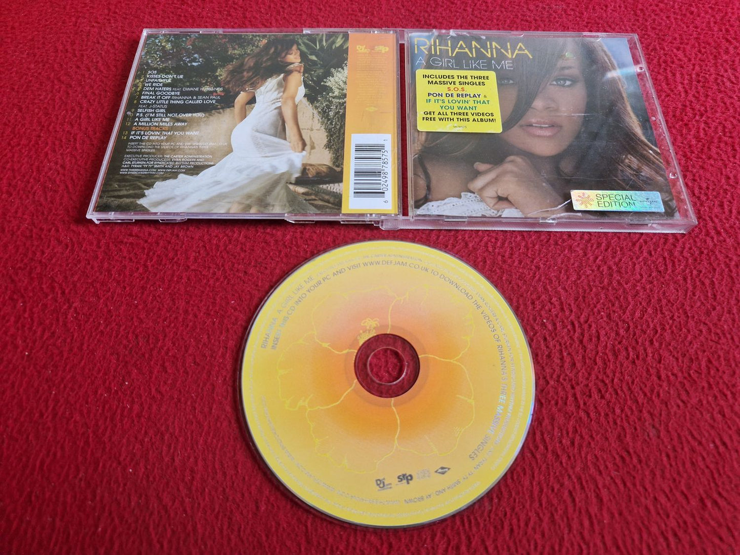 RIHANNA A GIRL LIKE ME CD
