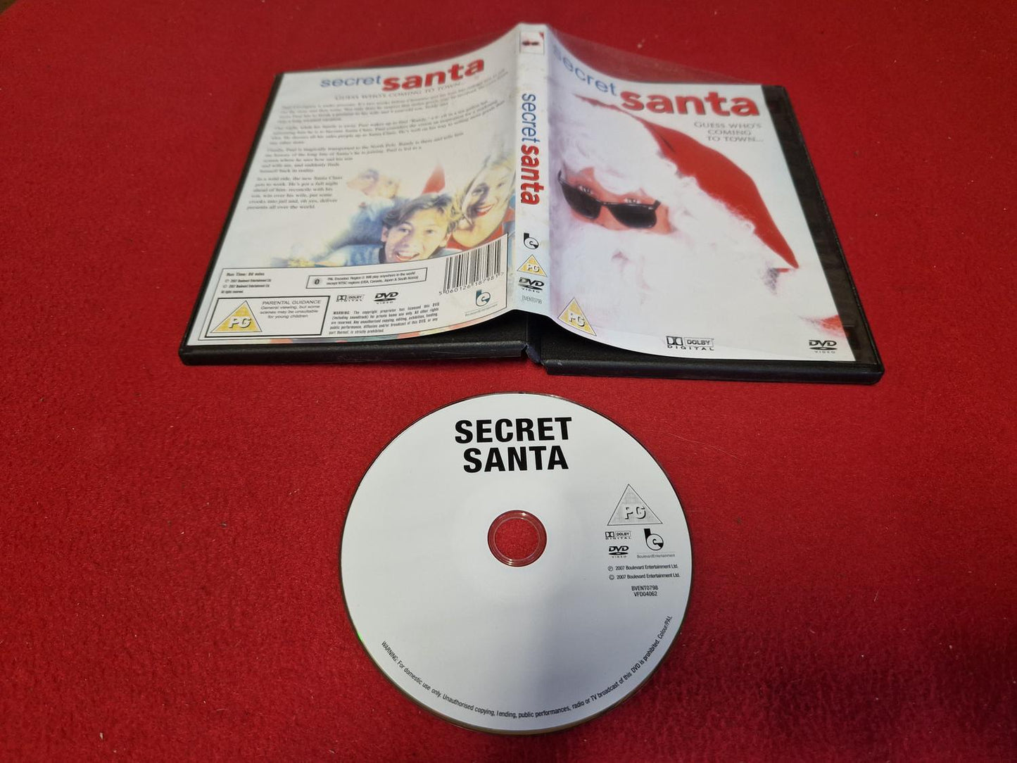 SECRET SANTA till DVD